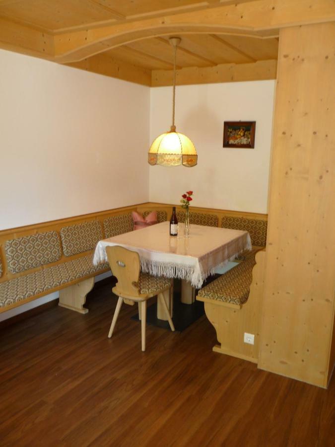 Ferienwohnungen Obermoarhof Algund Exterior foto